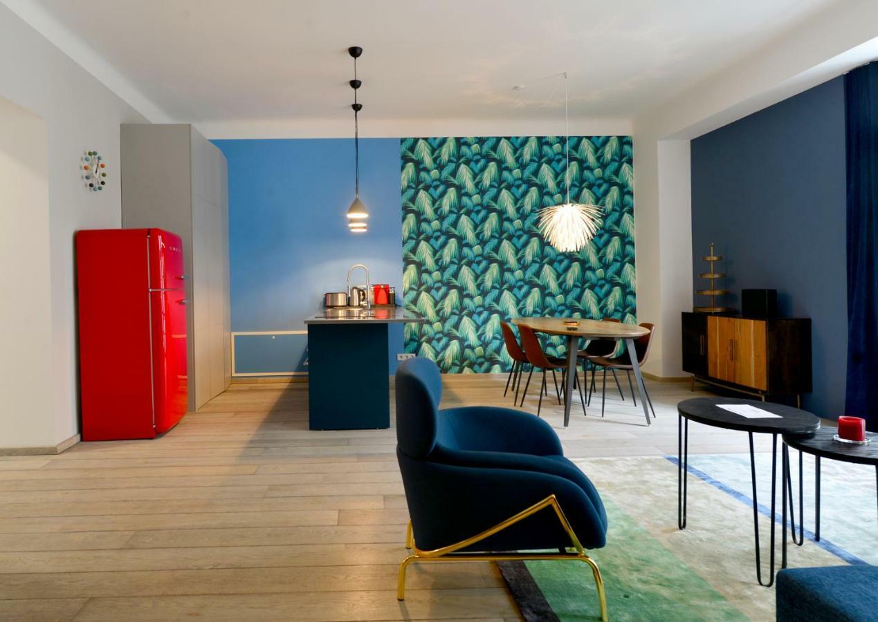 Apartment Chic And Modern In Hip Area *
