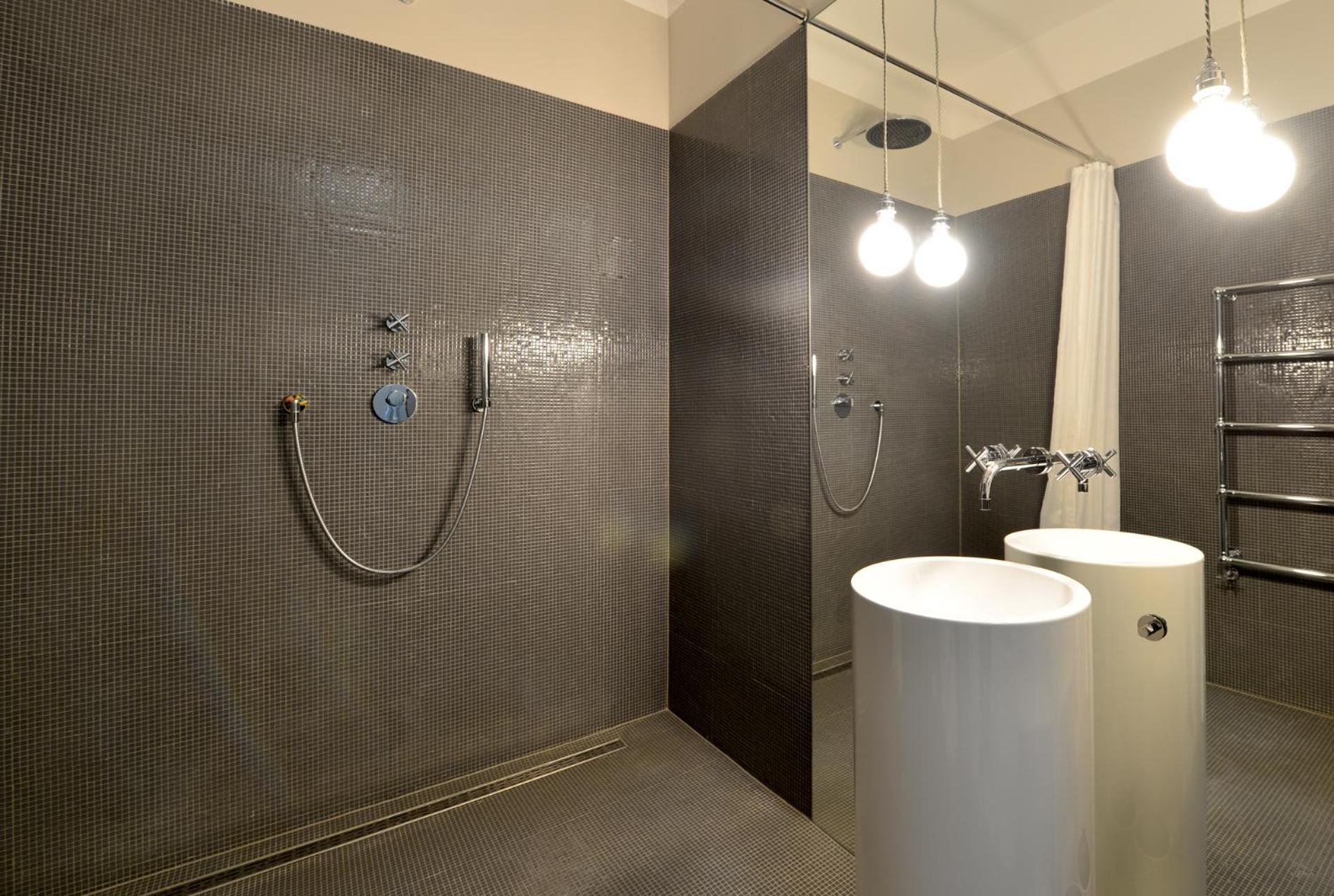 Chic And Modern In Hip Area Apartment Wien